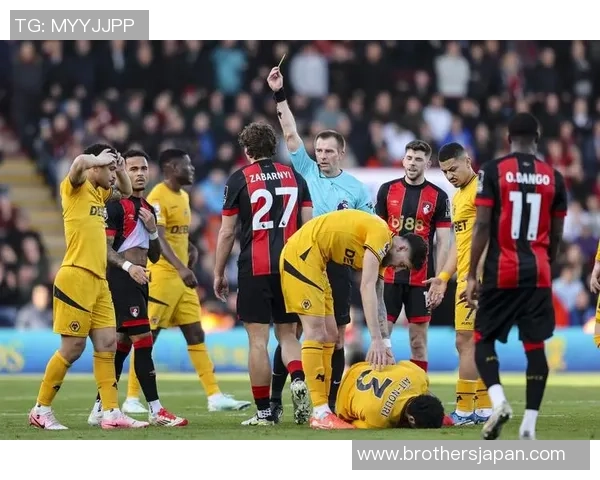 曼城与利物浦激战正酣比分悬念迭起引发球迷热议